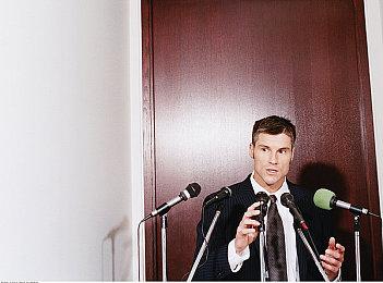 《心灵杀手2》两段新视频泄露 展示调查与战斗场景